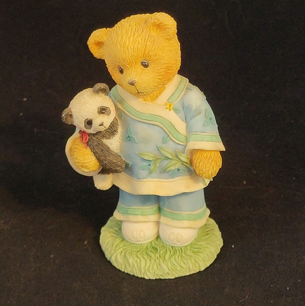 Vintage Cherished Teddies "Lian" figurine 4" 1996 Priscilla Hillman